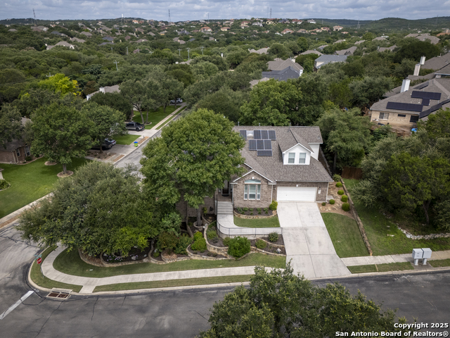 Listing photo id 51 for 8425 Artesia