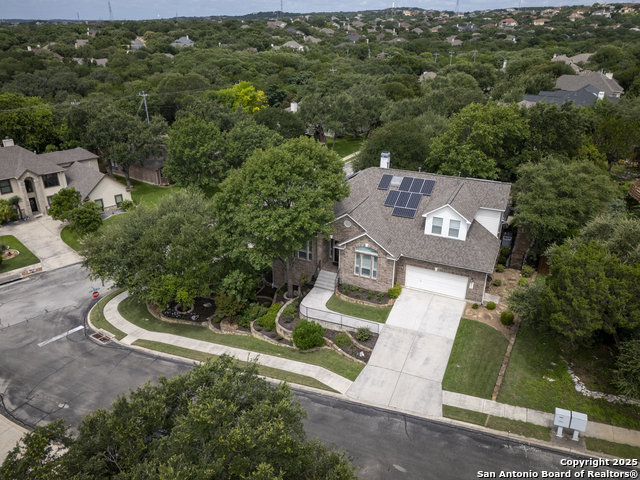 Listing photo id 52 for 8425 Artesia