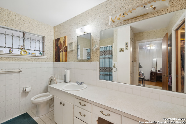 Image 11 of 31 For 727 Mittman S
