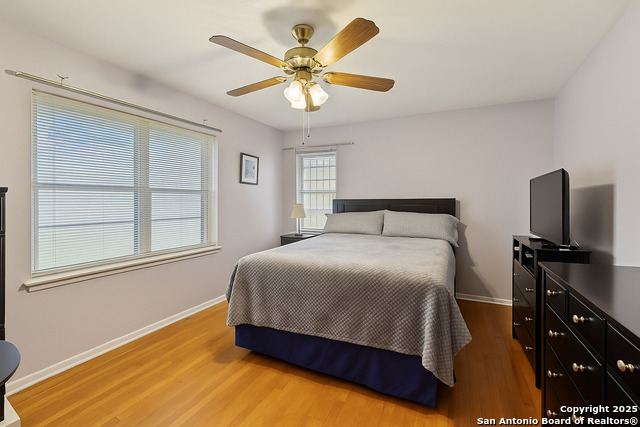Image 13 of 31 For 727 Mittman S