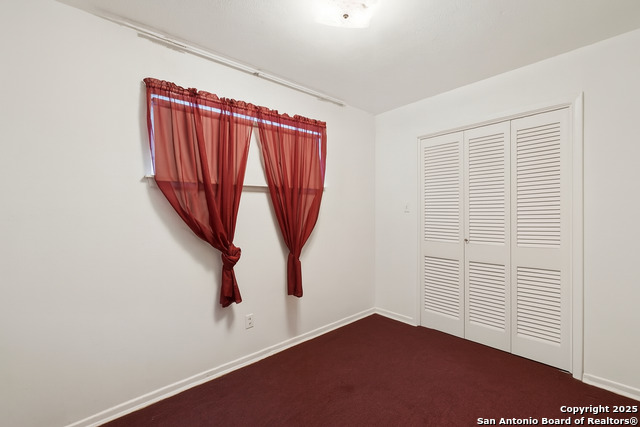 Image 16 of 31 For 727 Mittman S