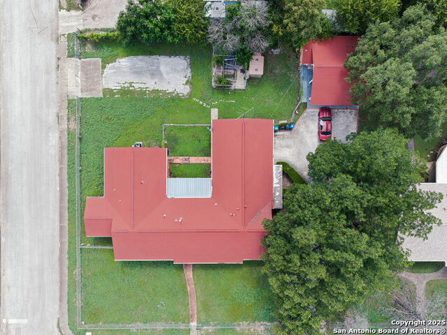 Image 26 of 31 For 727 Mittman S