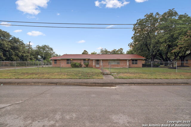 Image 29 of 31 For 727 Mittman S