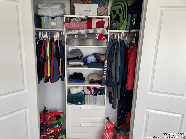 Listing photo id 8 for 31762 Nimbus Dr