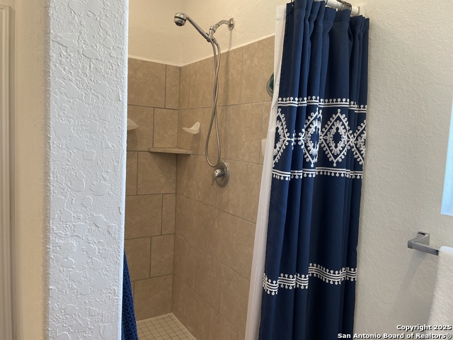 Listing photo id 31 for 31762 Nimbus Dr