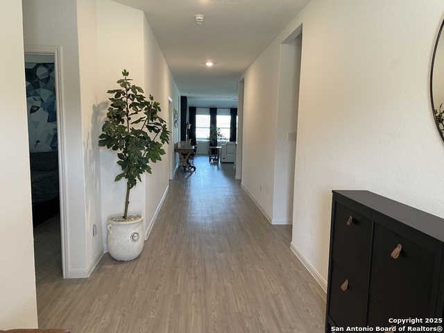 Listing photo id 2 for 31762 Nimbus Dr
