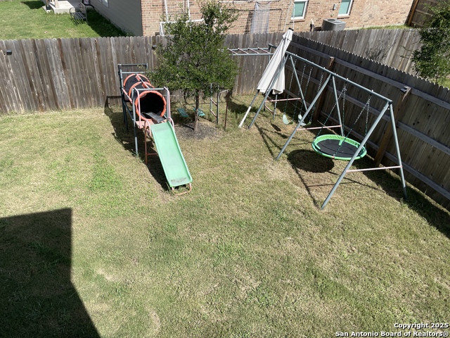 Listing photo id 41 for 31762 Nimbus Dr