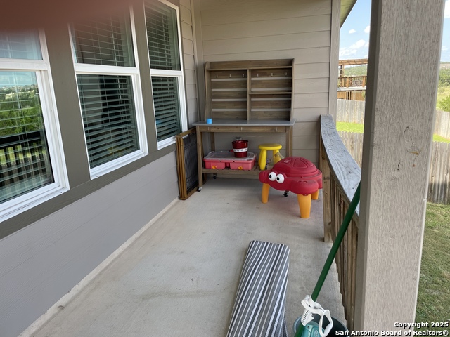 Listing photo id 42 for 31762 Nimbus Dr