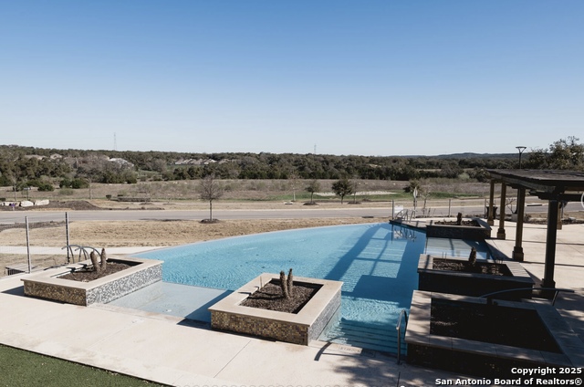 Listing photo id 46 for 31762 Nimbus Dr