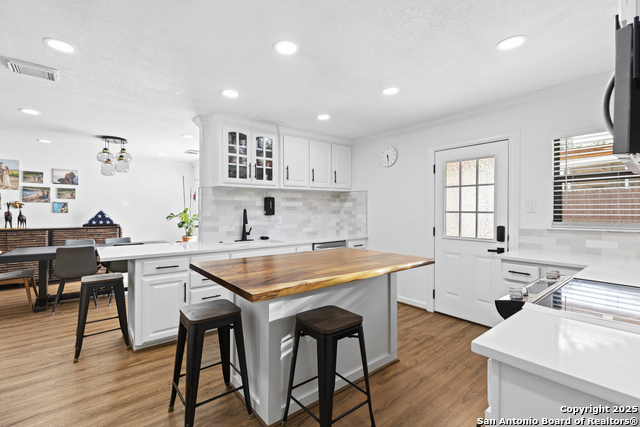 Listing photo id 7 for 13423 Forum  