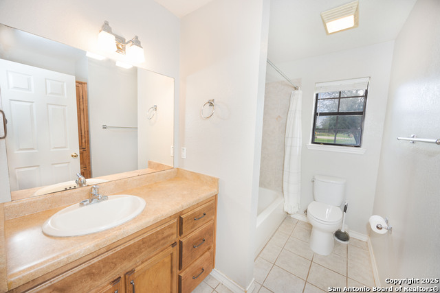 Listing photo id 8 for 472 County Road 444