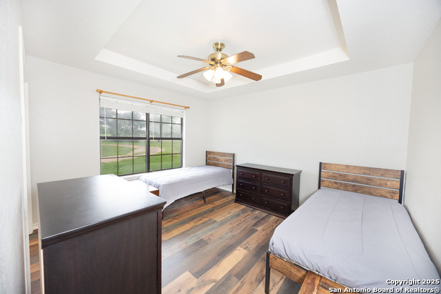 Listing photo id 9 for 472 County Road 444