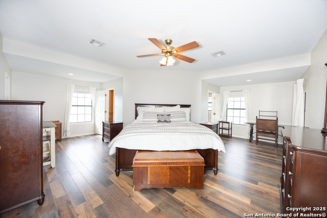 Listing photo id 11 for 472 County Road 444