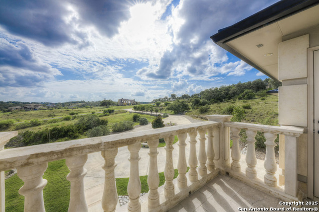 Listing photo id 27 for 1006 Ranger Ridge