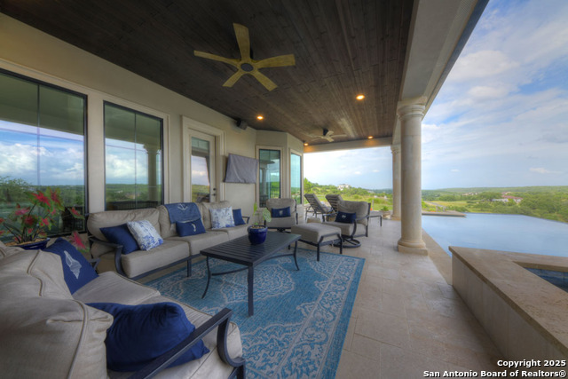 Listing photo id 31 for 1006 Ranger Ridge