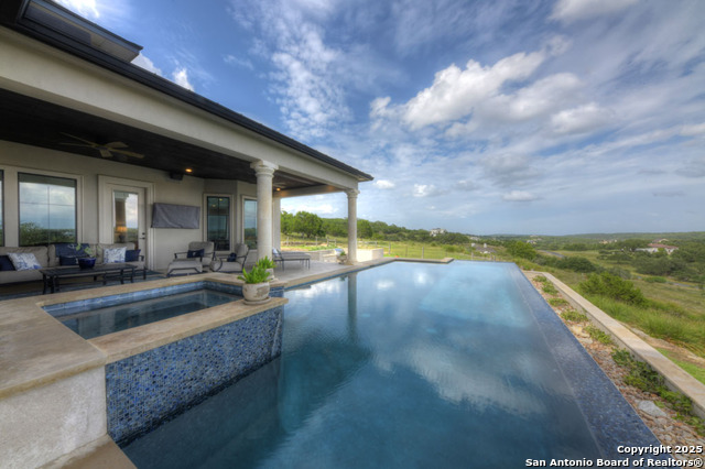 Listing photo id 33 for 1006 Ranger Ridge