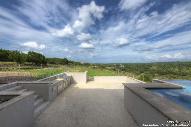 Listing photo id 35 for 1006 Ranger Ridge