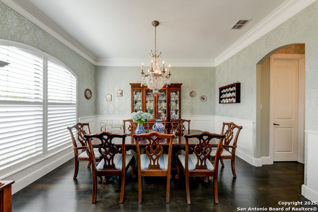Listing photo id 4 for 1006 Ranger Ridge