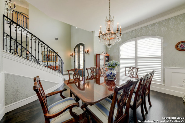 Listing photo id 5 for 1006 Ranger Ridge