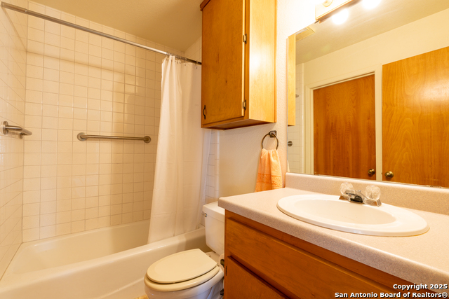 Image 10 of 29 For 8041 Fm 2200