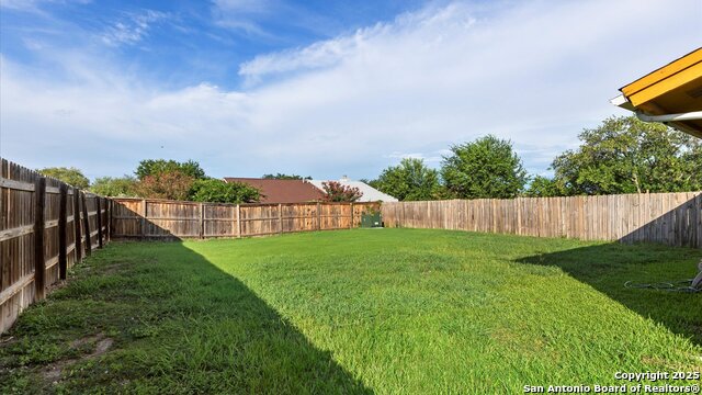 Image 14 of 15 For 8442 Forest Ridge