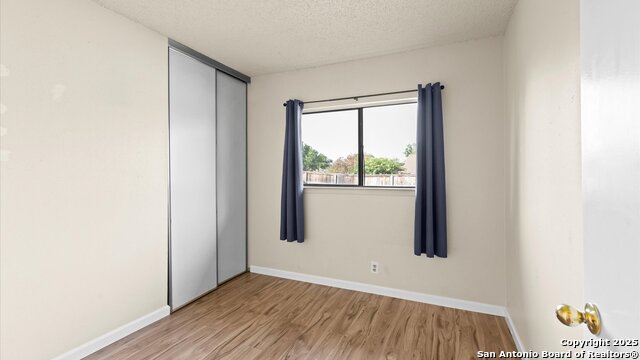Image 6 of 15 For 8442 Forest Ridge