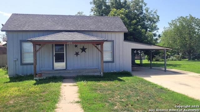 Details for 205 Maverick, Falls City, TX 78113