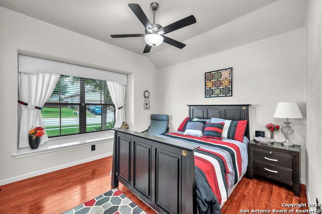 Image 6 of 26 For 5809 Devonwood St