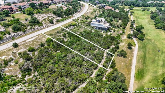 Listing photo id 12 for 17731 Rancho Diana
