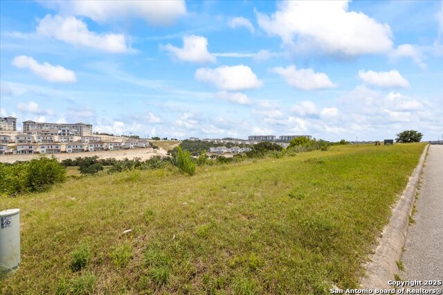 Listing photo id 38 for 17731 Rancho Diana