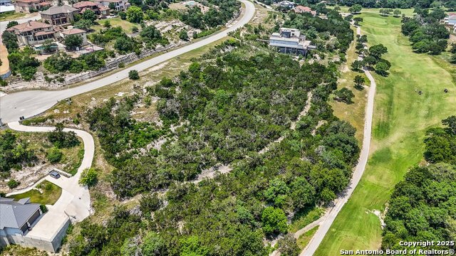 Listing photo id 11 for 17735 Rancho Diana
