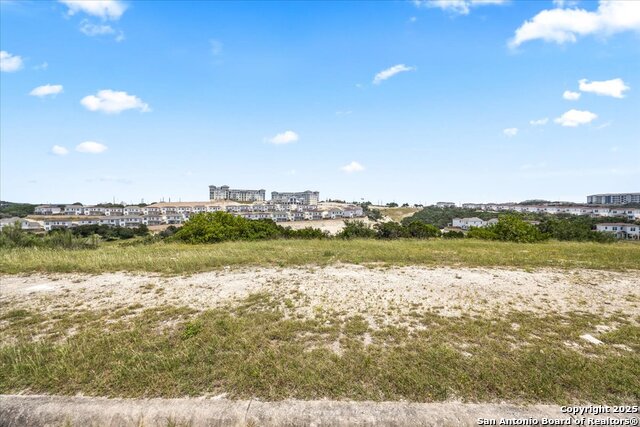 Listing photo id 37 for 17735 Rancho Diana
