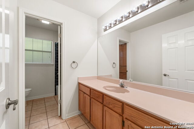 Listing photo id 15 for 7502 Linkmeadow St