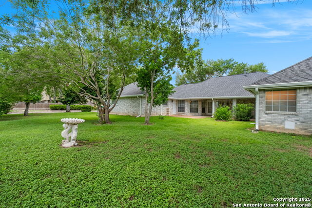 Listing photo id 19 for 7502 Linkmeadow St