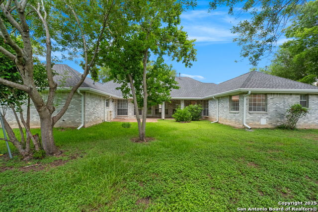 Listing photo id 20 for 7502 Linkmeadow St