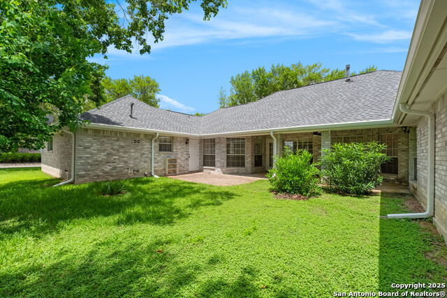 Listing photo id 21 for 7502 Linkmeadow St