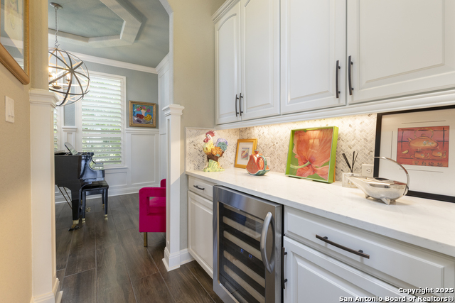 Image 16 of 55 For 8918 Irving  