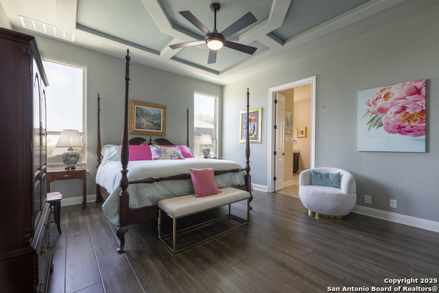 Image 19 of 55 For 8918 Irving  