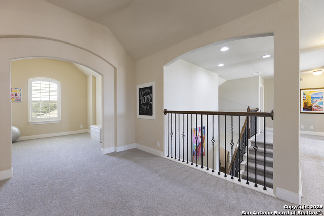Image 25 of 55 For 8918 Irving  