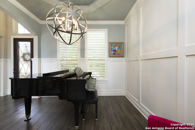 Image 4 of 55 For 8918 Irving  