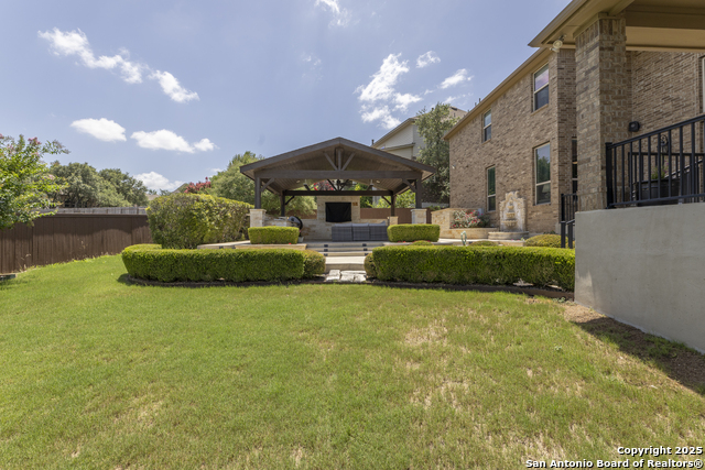 Image 40 of 55 For 8918 Irving  