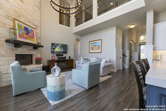 Image 7 of 55 For 8918 Irving  