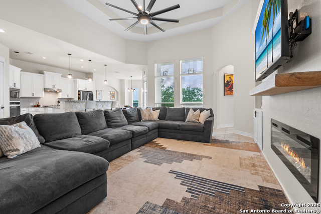 Listing photo id 8 for 7710 Hays Hill