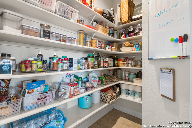 Listing photo id 12 for 7710 Hays Hill