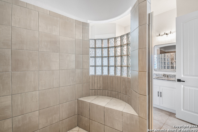 Listing photo id 22 for 7710 Hays Hill