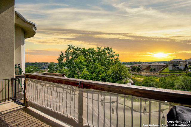 Listing photo id 29 for 7710 Hays Hill