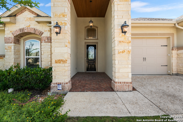 Listing photo id 3 for 7710 Hays Hill