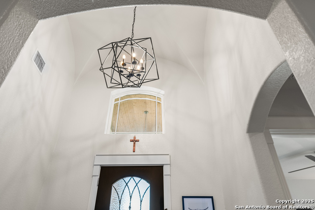 Listing photo id 5 for 7710 Hays Hill