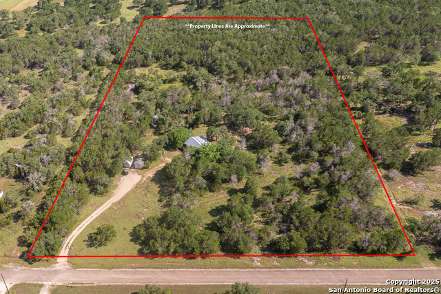 Image 26 of 27 For 1060 Forest View Dr