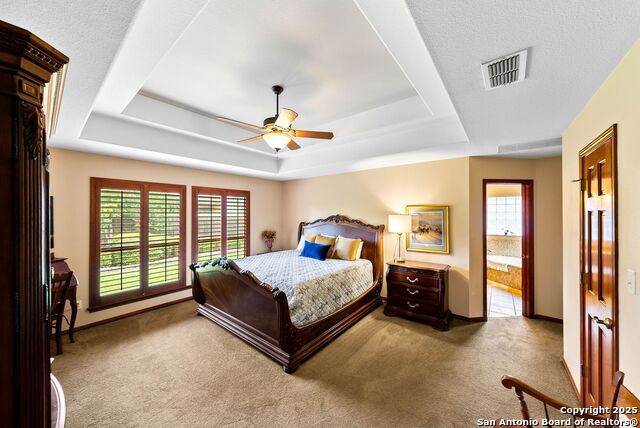 Listing photo id 17 for 2250 Providence